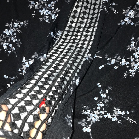 Blouse - Picture 3 of 3